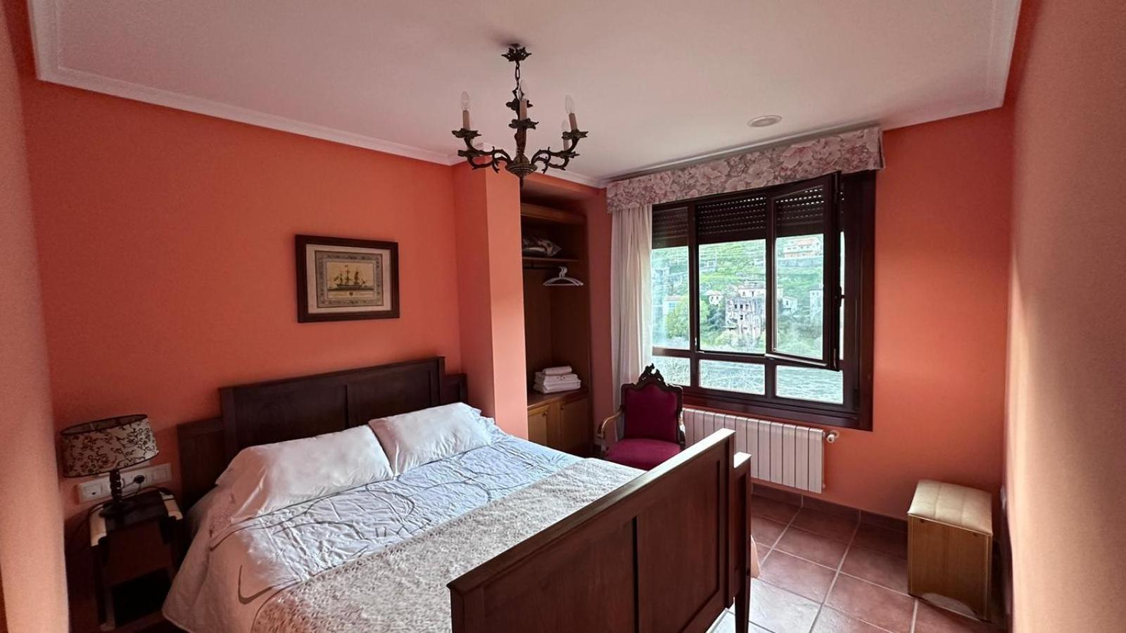 Гостьовий будинок Casa Alpargateiro Os Peares Екстер'єр фото